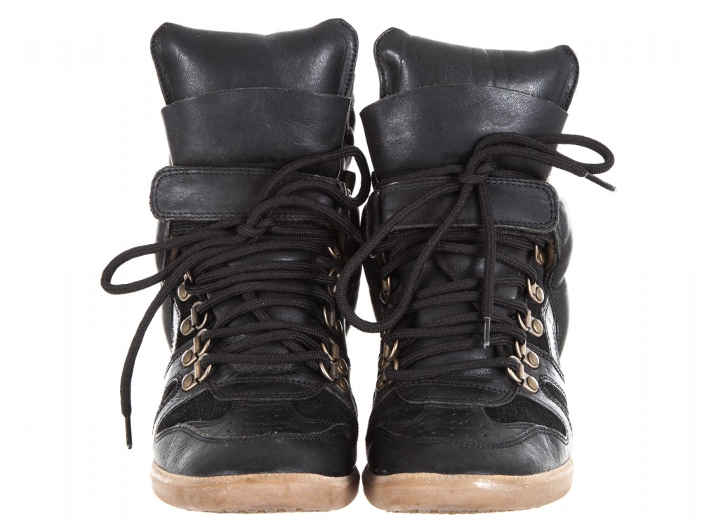 http://divamarket.ru/images/upload/isabel-marant-black-leather-tibetan-velcro-sneakers%20(1).jpg